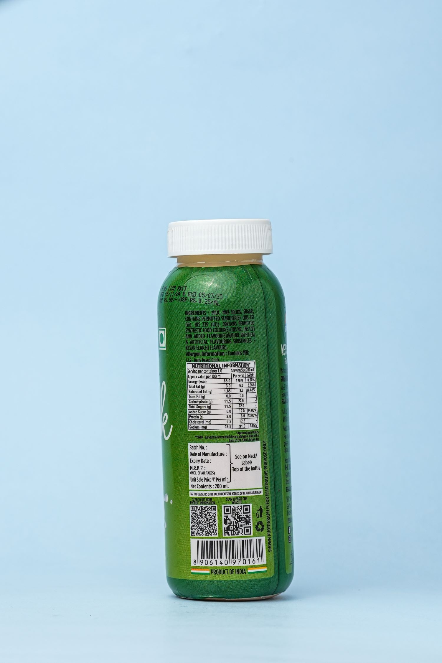 Kesar Elachi Flavoured Milk